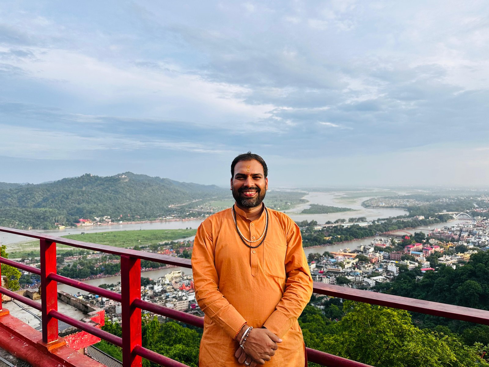 Pandit Mahesh Dubey ji photo 3 Divy Ganga Seva Mission